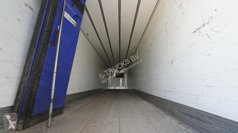 Semitrailer Schmitz Cargobull 3 AXLE FRIGO...