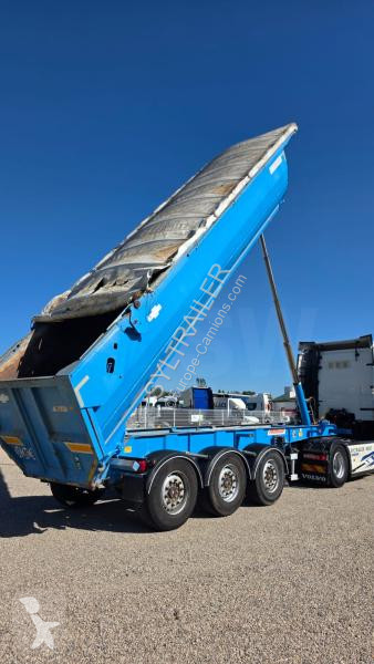 Semitrailer Fruehauf  Benne 38 T – 3 essieux