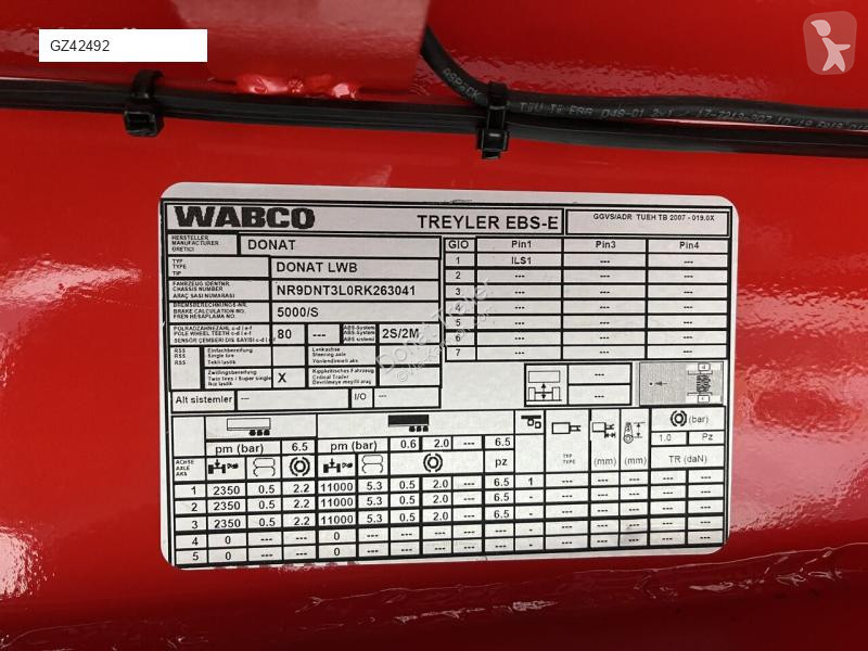 Semiremorca Donat 3 axle heavy duty lowbed