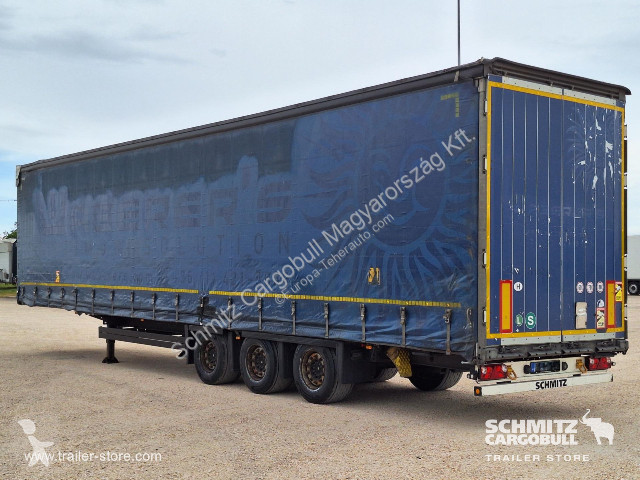 نصف مقطورة Schmitz Cargobull Curtainsider Mega