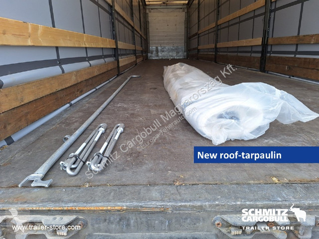 نصف مقطورة Schmitz Cargobull Curtainsider Mega