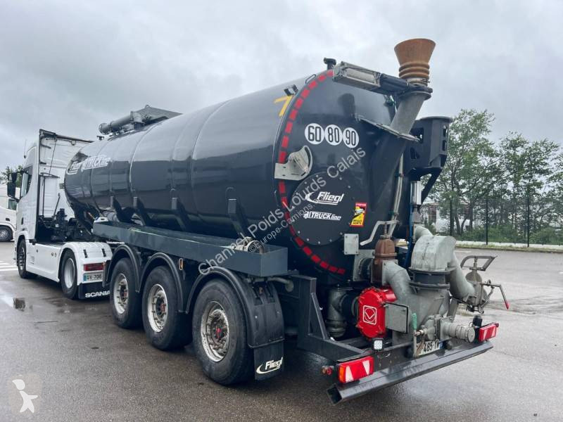 Semitrailer Fliegl Citerne 30m3 essieu suiveur...