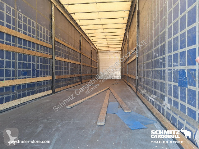 Semirimorchio Schmitz Cargobull Curtainsider Mega