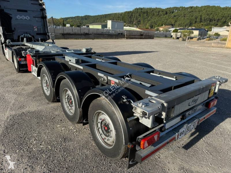 Полуремарке Fliegl V1