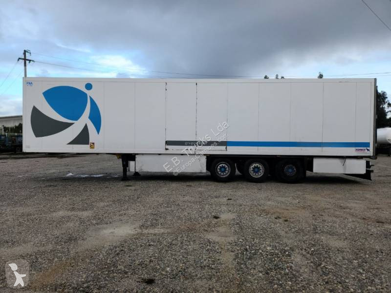 نصف مقطورة Schmitz Cargobull SKO 24