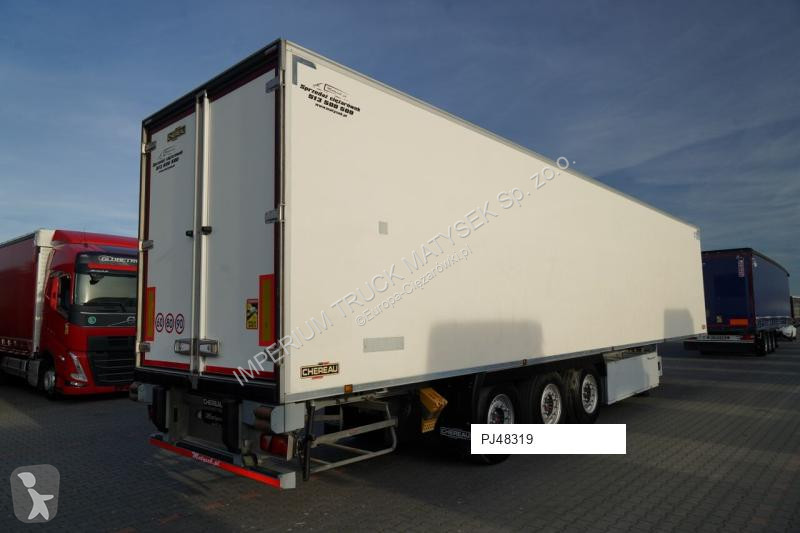 نصف مقطورة Chereau