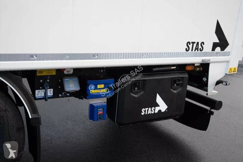 نصف مقطورة Stas BIOSTAR
