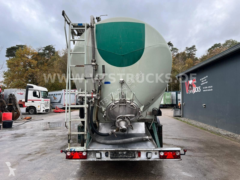 نصف مقطورة Kässbohrer SSK60 Kippsilo