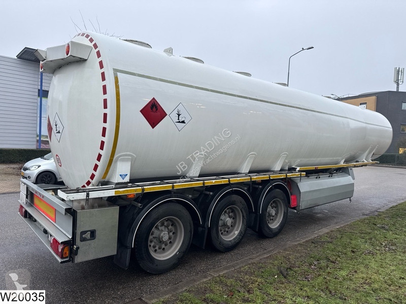 نصف مقطورة Willig Fuel 47.800 Liter, 6 Comp,...