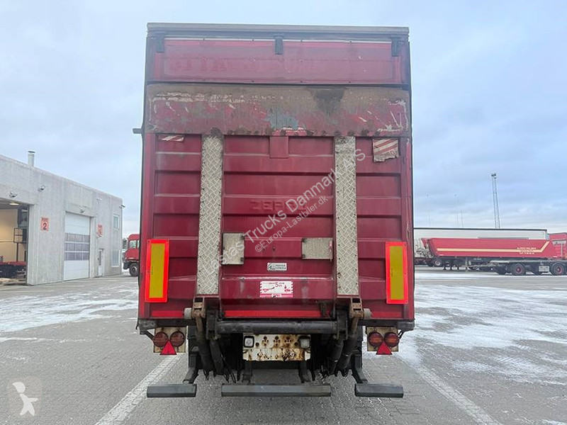 نصف مقطورة Krone Curtainsider / City-Plane LBW