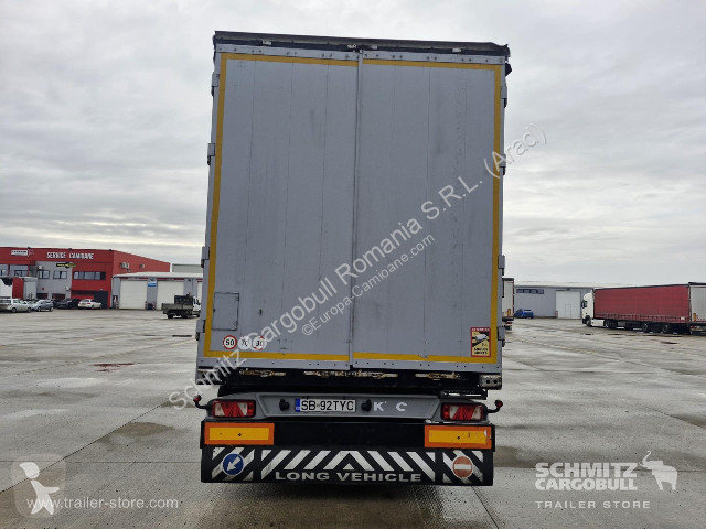 نصف مقطورة Kögel Curtainsider Standard