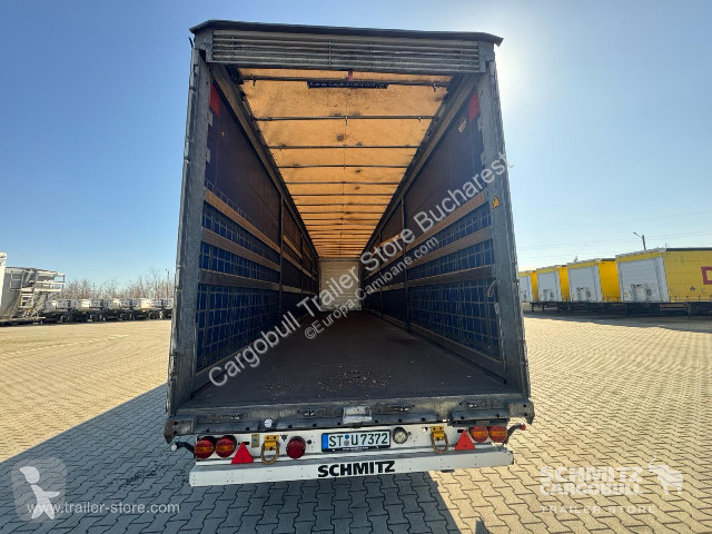 نصف مقطورة Schmitz Cargobull Curtainsider Mega
