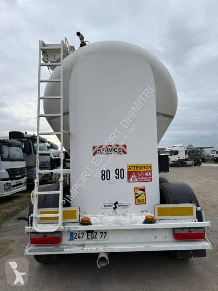 نصف مقطورة Spitzer