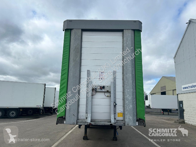 نصف مقطورة Schmitz Cargobull Curtainsider...