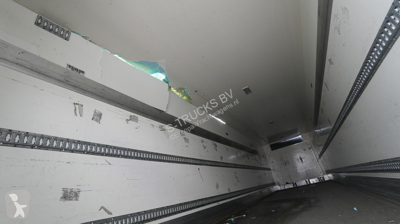 نصف مقطورة Pacton Closed box trailer damaged box