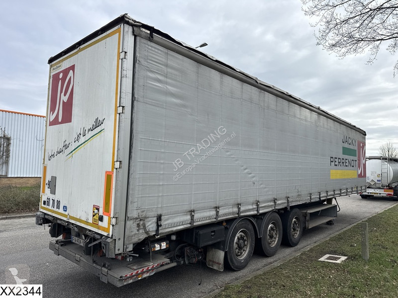 نصف مقطورة Fruehauf Tautliner Dhollandia