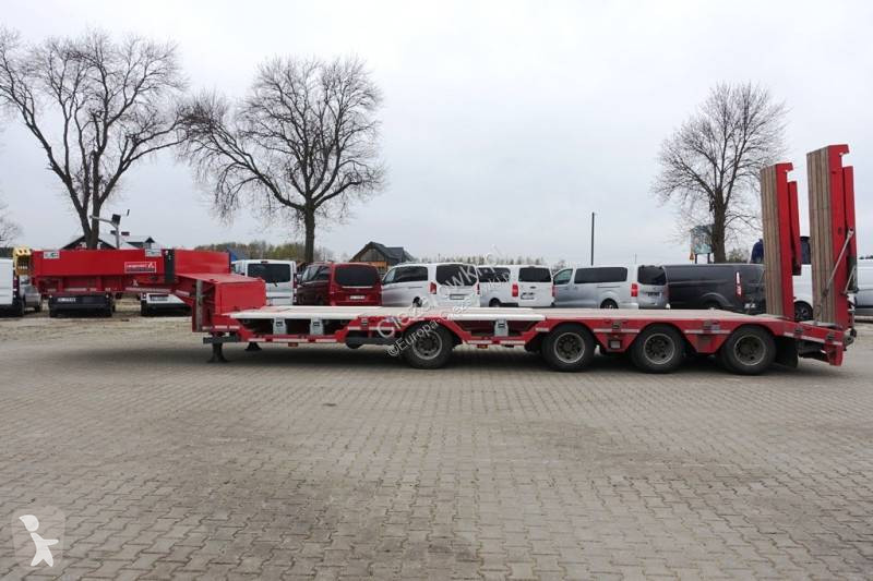 Полуремарке Langendorf low-bed semi-trailer /...