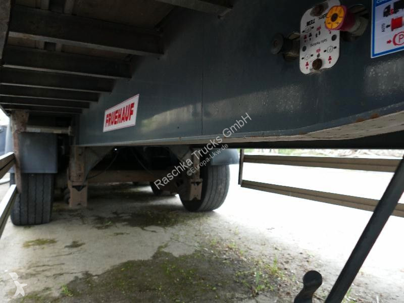 نصف مقطورة Fruehauf Koffer