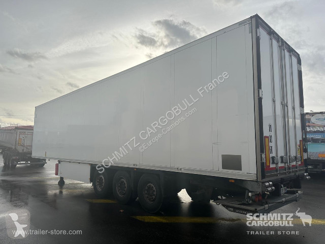 نصف مقطورة Schmitz Cargobull Semitrailer Reefer...
