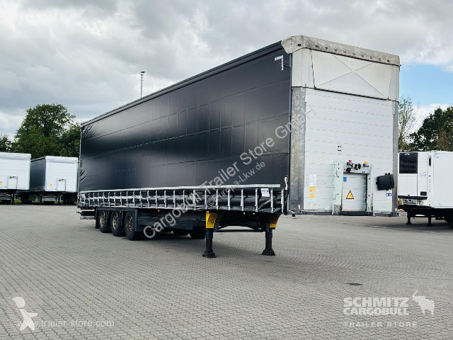 Návěs Schmitz Cargobull Curtainsider Mega Getränke