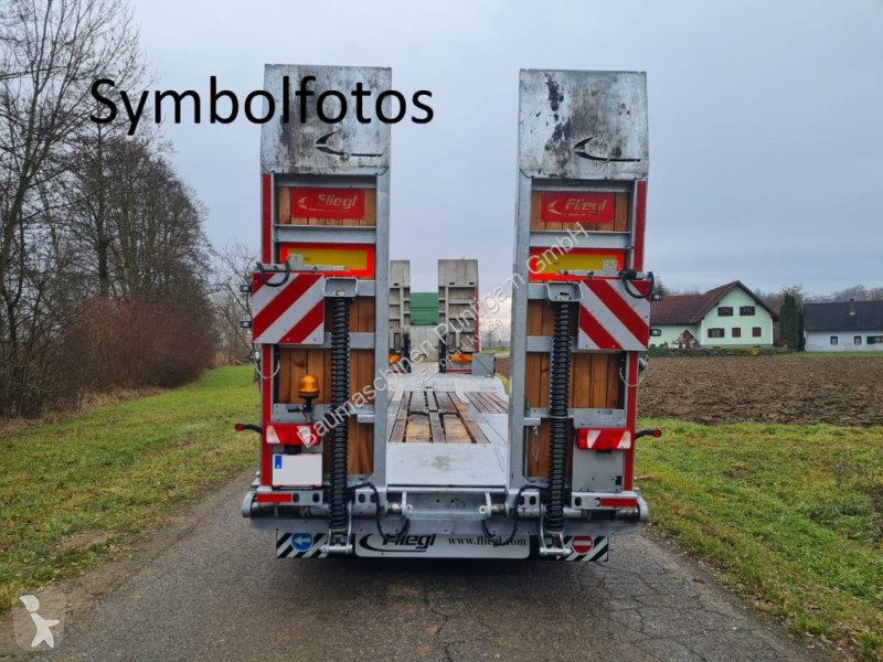 نصف مقطورة Fliegl DTS 300