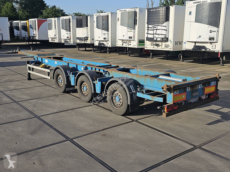 نصف مقطورة Renders CHASSIS PORTMASTER