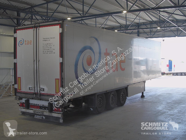 Полуремарке Schmitz Cargobull Reefer Standard