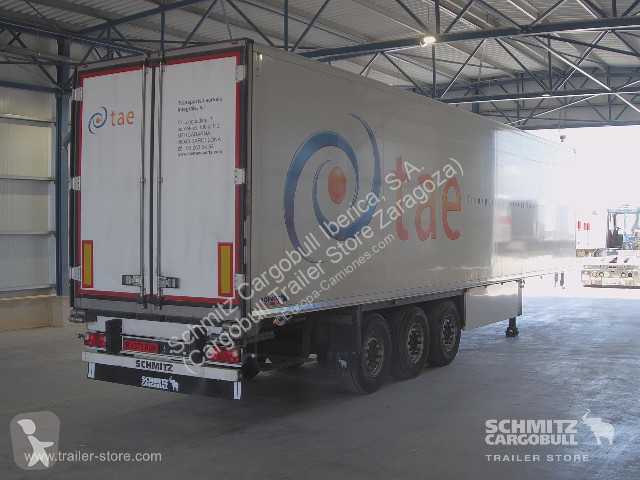 نصف مقطورة Schmitz Cargobull Reefer Standard