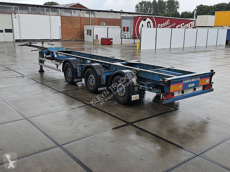 نصف مقطورة Renders CHASSIS PORTMASTER