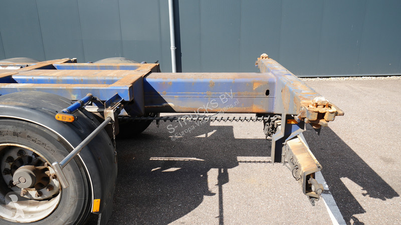 Oplegger D-TEC 3 axle container chassis...