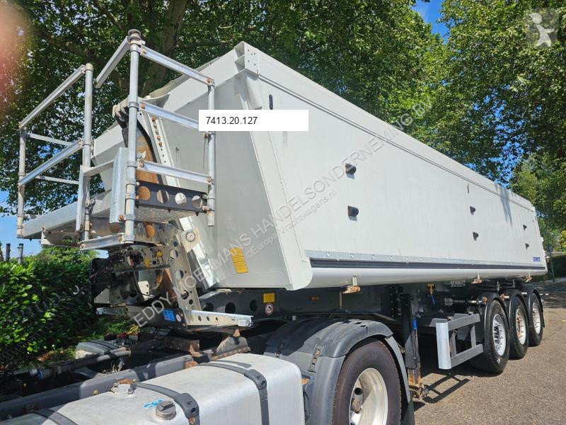 نصف مقطورة Schmitz Cargobull SGF*S3 Steel...