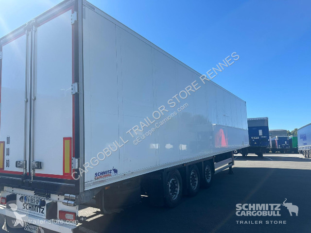 نصف مقطورة Schmitz Cargobull Semitrailer Reefer...