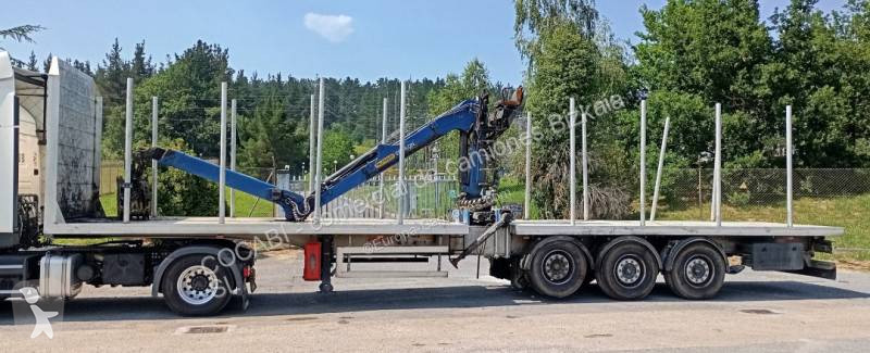 Semi remorque Benalu Forestal con grua