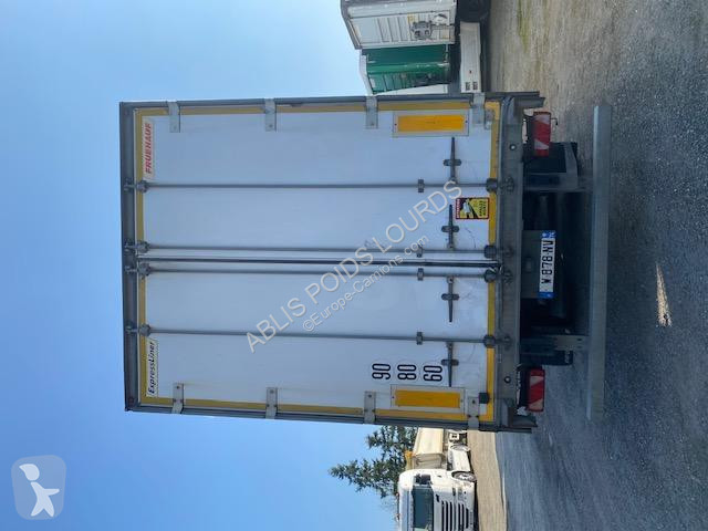 نصف مقطورة Fruehauf