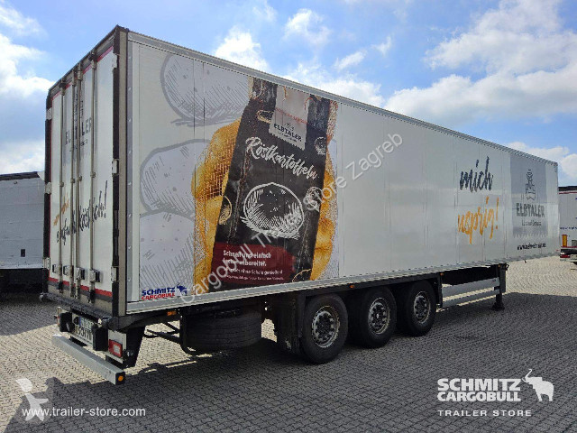 نصف مقطورة Schmitz Cargobull Semitrailer Reefer...