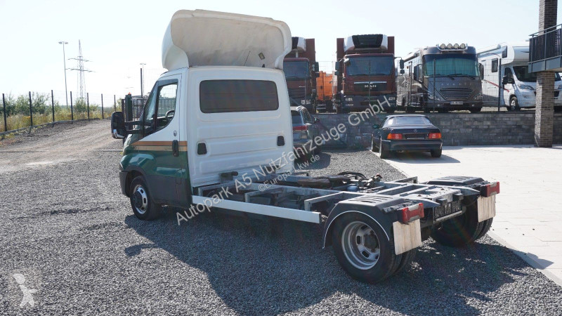 نصف مقطورة Iveco 35C21 SZM Doppelbereifung...