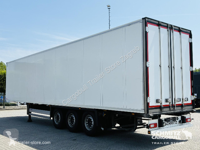 نصف مقطورة Schmitz Cargobull Semitrailer Reefer...