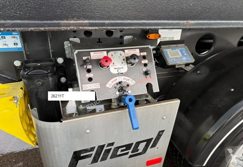 نصف مقطورة Fliegl 760 SDS 380 + Tank 20ft