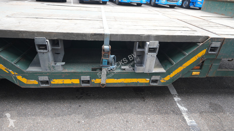 نصف مقطورة Broshuis 3 axle semi low loader...