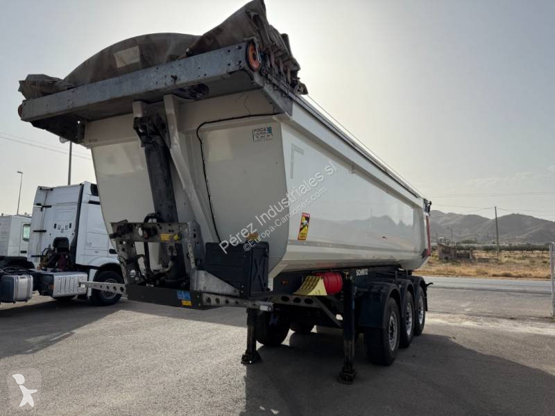 نصف مقطورة Schmitz Cargobull 3 ejes