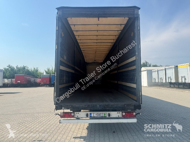 نصف مقطورة Schmitz Cargobull Curtainsider Mega