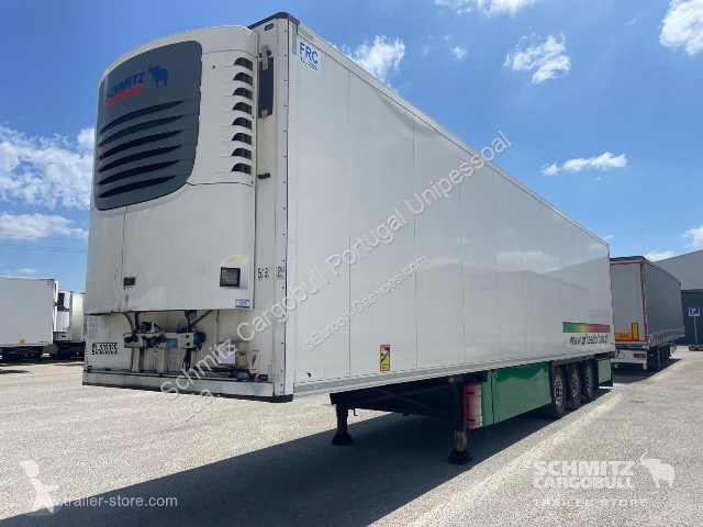 نصف مقطورة Schmitz Cargobull Semitrailer Reefer...