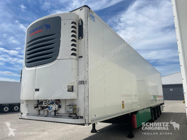 نصف مقطورة Schmitz Cargobull Semitrailer Reefer...