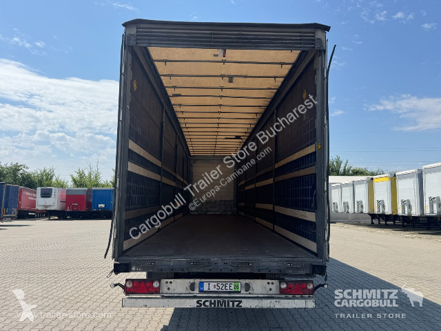 نصف مقطورة Schmitz Cargobull Curtainsider Mega