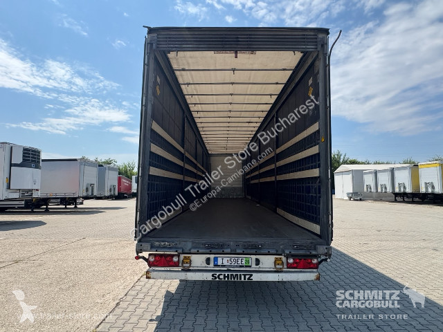 نصف مقطورة Schmitz Cargobull Curtainsider Mega