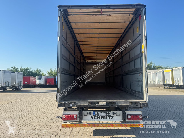 نصف مقطورة Schmitz Cargobull Curtainsider Standard