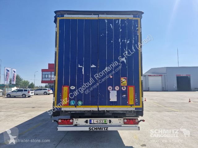 نصف مقطورة Schmitz Cargobull Curtainsider Mega