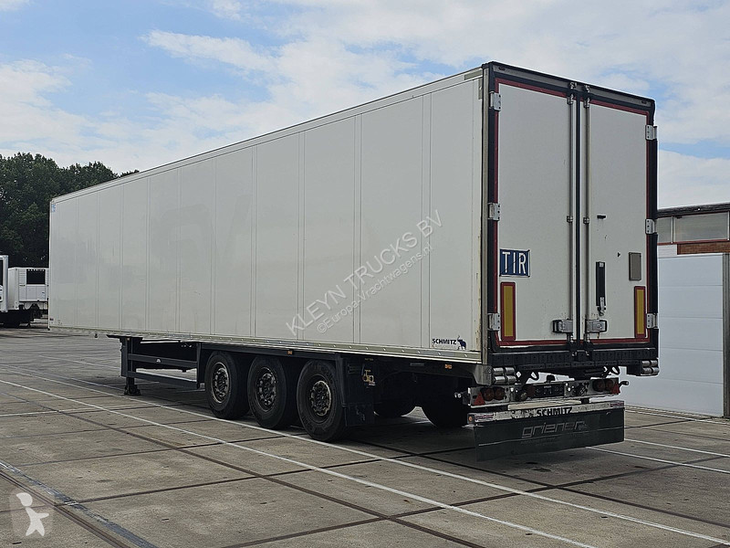 نصف مقطورة Schmitz Cargobull 24