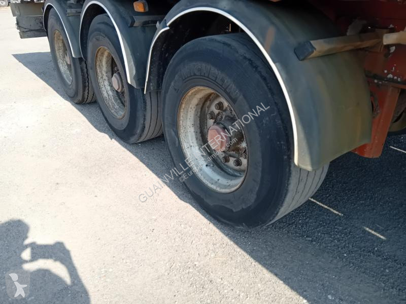 نصف مقطورة Fruehauf