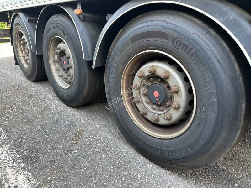 Semirimorchio Fruehauf Porte pneumatique